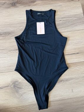 SHEINBAE Black Sleeveless One-Piece Bodysuit